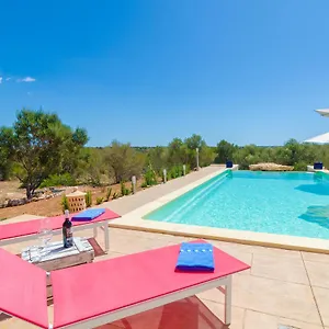 Villa Xesquet, Las Salinas
